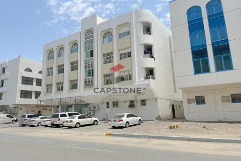 Здание с 1 комнатой в Mohamed Bin Zayed City, ОАЭ №83156 3