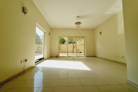 Villa de 5 dormitorios en Al Raha Gardens, UAE No. 89915 15