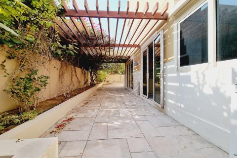 Villa de 5 dormitorios en Al Raha Gardens, UAE No. 89915 13