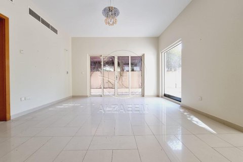 Villa de 5 dormitorios en Al Raha Gardens, UAE No. 89915 14