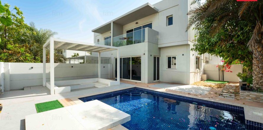 Townhouse de 4 chambres à Dubai, UAE No. 103366