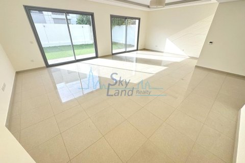 5 bedrooms Villa in Umm Suqeim, UAE No. 103830 15