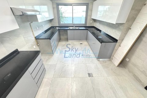 5 bedrooms Villa in Umm Suqeim, UAE No. 103830 14