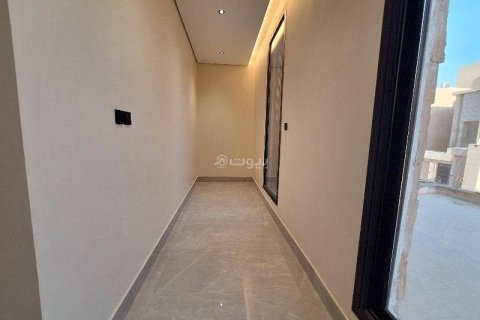 Квартира с 3 спальнями в Эр-Рияд, Саудовская Аравия №99479 5
