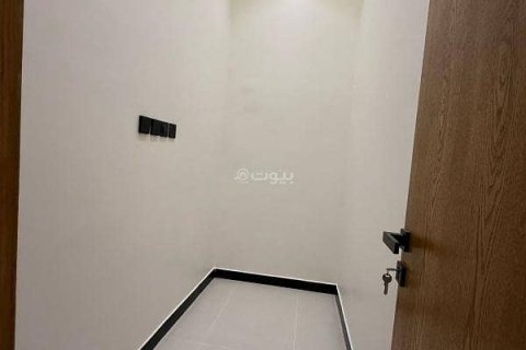 Квартира с 3 спальнями в Эр-Рияд, Саудовская Аравия №99476 8