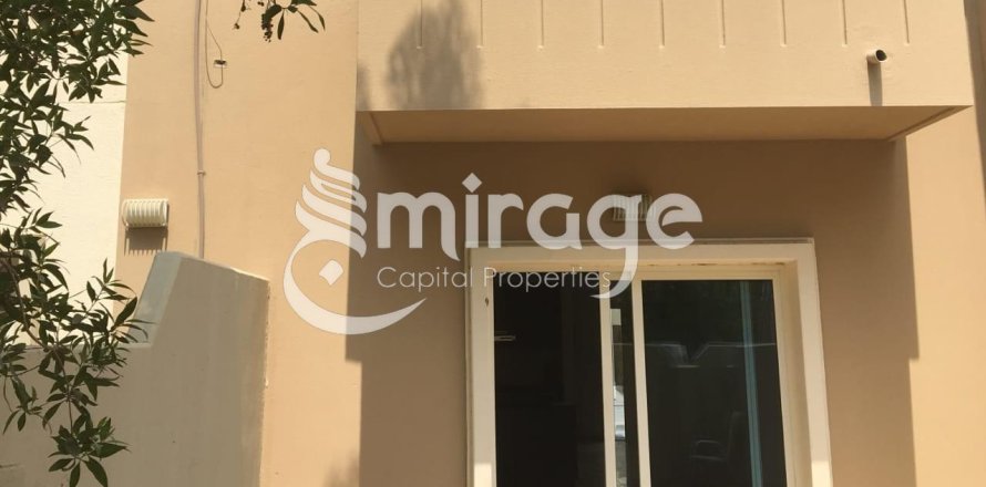 Townhouse de 2 dormitorios en Al Reef, UAE No. 81441