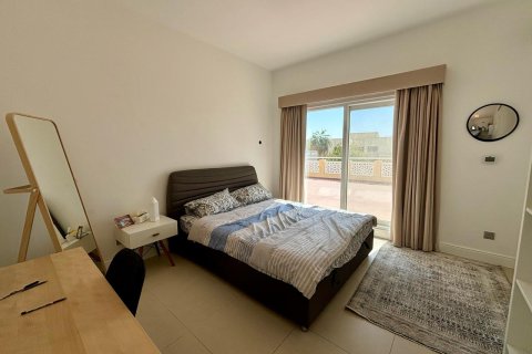 Villa de 4 dormitorios en Dubai, UAE No. 91816 4