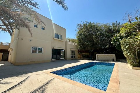 Villa de 4 dormitorios en Dubai, UAE No. 91816 20