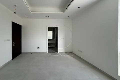 Villa de 5 dormitorios en Al Shamkha, UAE No. 90298 11