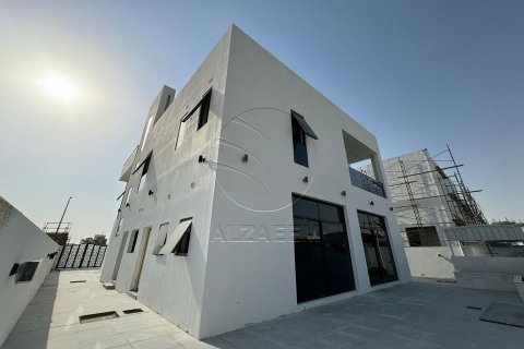 Villa de 5 dormitorios en Al Shamkha, UAE No. 90298 4