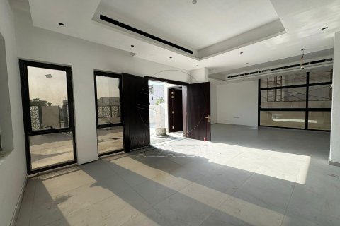 Villa de 5 dormitorios en Al Shamkha, UAE No. 90298 17
