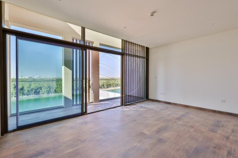 5 bedrooms Villa in Abu Dhabi, UAE No. 90312 6