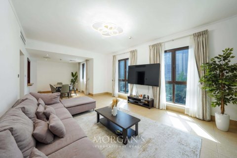 Квартира с 2 спальнями в Zanzebeel, ОАЭ №88212 2