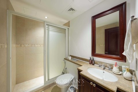 Квартира с 2 спальнями в Zanzebeel, ОАЭ №88212 17