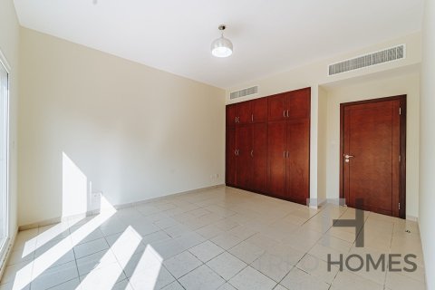 Villa de 4 dormitorios en Meadows, UAE No. 73995 13
