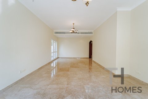 Villa de 4 dormitorios en Meadows, UAE No. 73995 10