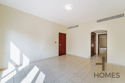 Villa de 4 dormitorios en Meadows, UAE No. 73995 16