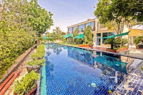7 bedrooms Villa in Arabian Ranches, UAE No. 73977 2