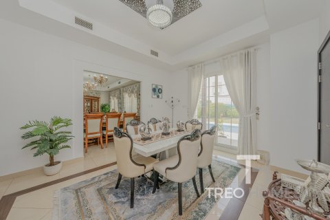 Вилла с 5 спальнями в Мудон, ОАЭ №73986 6