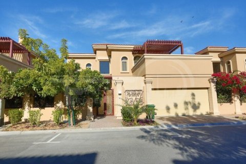 5 غرفة نوم  فيلا في Al Raha Golf Gardens, الإمارات العربية المتحدة رقم 12638 10