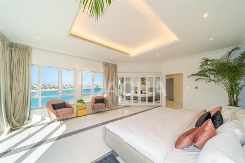 6 bedrooms Villa in Palm Jumeirah, UAE No. 25672 2