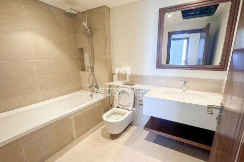 Квартира с 1 спальней в EMAAR Beachfront, ОАЭ №78875 8