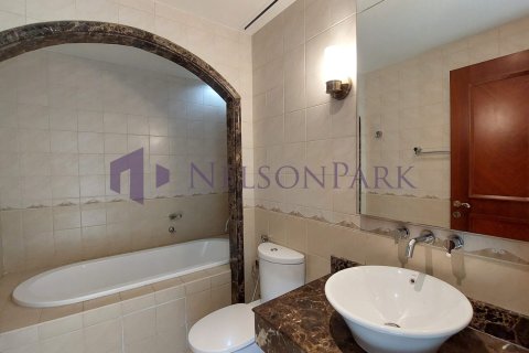 2 bedrooms Apartment in Doha, Qatar No. 58405 8