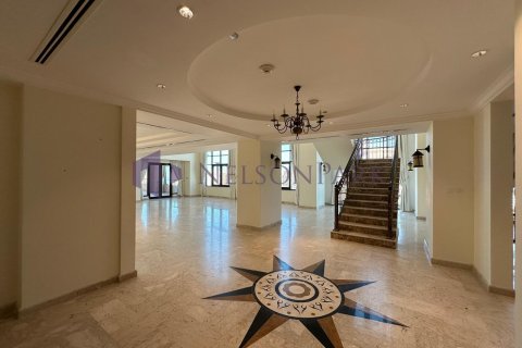5 bedrooms Penthouse in Doha, Qatar No. 58406 1