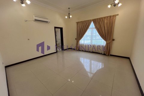 5 bedrooms Villa in Doha, Qatar No. 58243 21