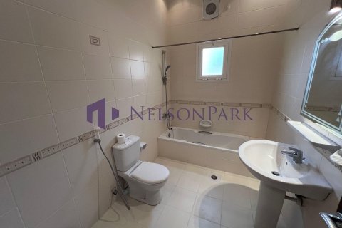 5 bedrooms Villa in Doha, Qatar No. 58243 24