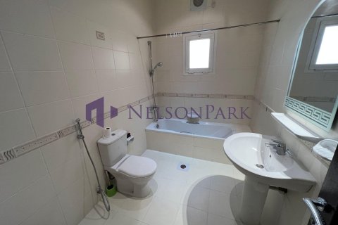 5 bedrooms Villa in Doha, Qatar No. 58243 10