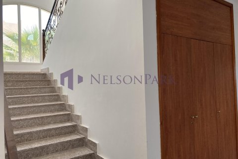 3 bedrooms Villa in Doha, Qatar No. 58248 8