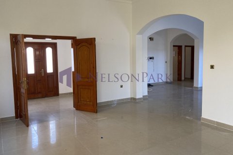 3 bedrooms Villa in Doha, Qatar No. 58248 7