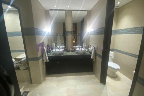 2 bedrooms Apartment in Doha, Qatar No. 58246 14