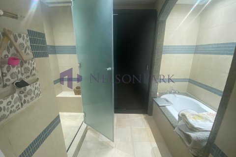 2 bedrooms Apartment in Doha, Qatar No. 58246 12