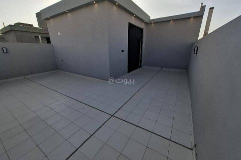 5 bedrooms Villa in Riyadh, Saudi Arabia No. 67493 23