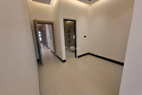 5 bedrooms Villa in Riyadh, Saudi Arabia No. 67493 20