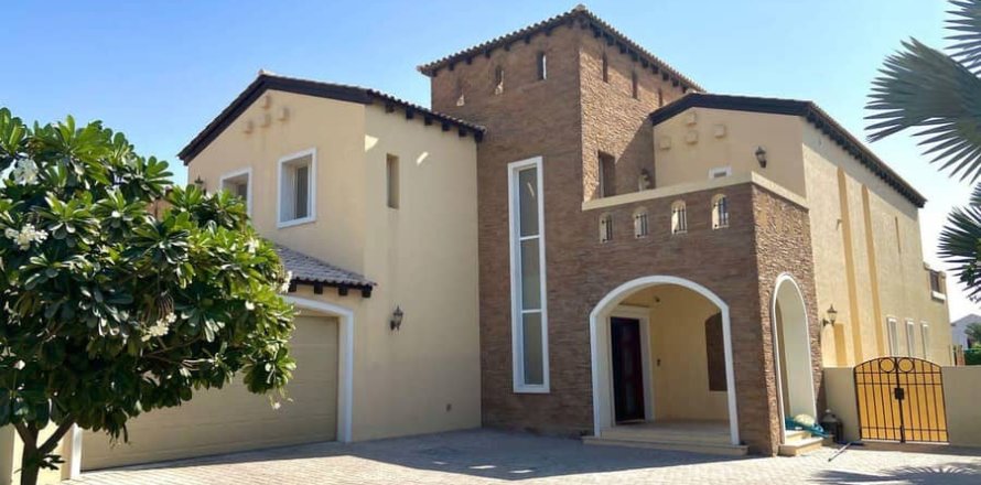 5 bedrooms Villa in Jumeirah Golf Estates, UAE No. 13034