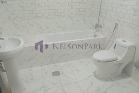 3 bedrooms Apartment in Doha, Qatar No. 57319 12
