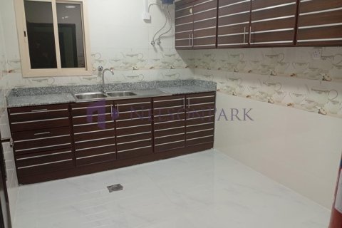 3 bedrooms Apartment in Doha, Qatar No. 57319 10
