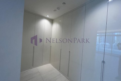 3 bedrooms Apartment in Doha, Qatar No. 57330 15