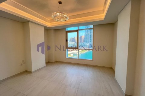 3 bedrooms Apartment in Doha, Qatar No. 57330 3