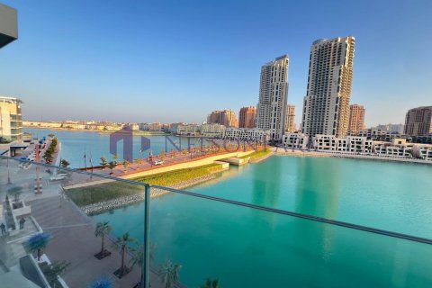 3 bedrooms Apartment in Doha, Qatar No. 57330 1