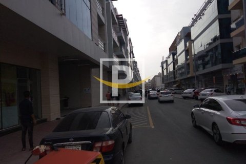 Shop de 193.3m² en Dubai, UAE No. 7593 7