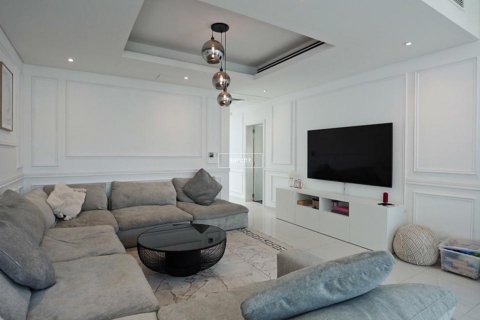 Villa de 5 dormitorios en Dubai, UAE No. 102087 1