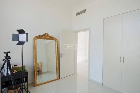 Villa de 5 dormitorios en Dubai, UAE No. 102087 7