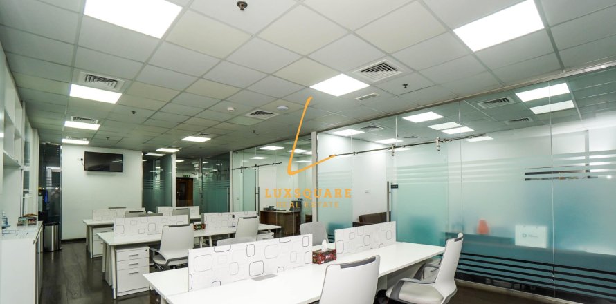 148m² Office in Bay Square, UAE No. 10596