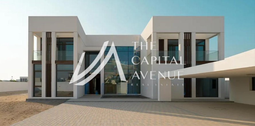 5 bedrooms Villa in Abu Dhabi, UAE No. 86587