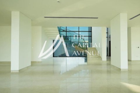 5 bedrooms Villa in Abu Dhabi, UAE No. 86587 10