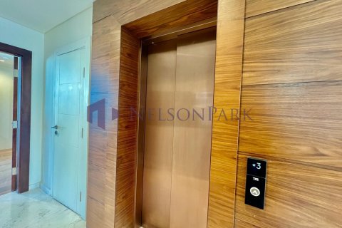 4 bedrooms Apartment in Doha, Qatar No. 58224 12